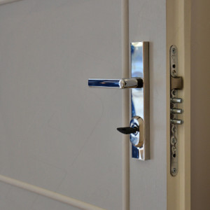 ADLO - Sicherheitst�r TEDUO, Leistenausf�hrung LB200, abgerundete Leisten, Oberfl�che Lamino MDF f�r den Innenbereich